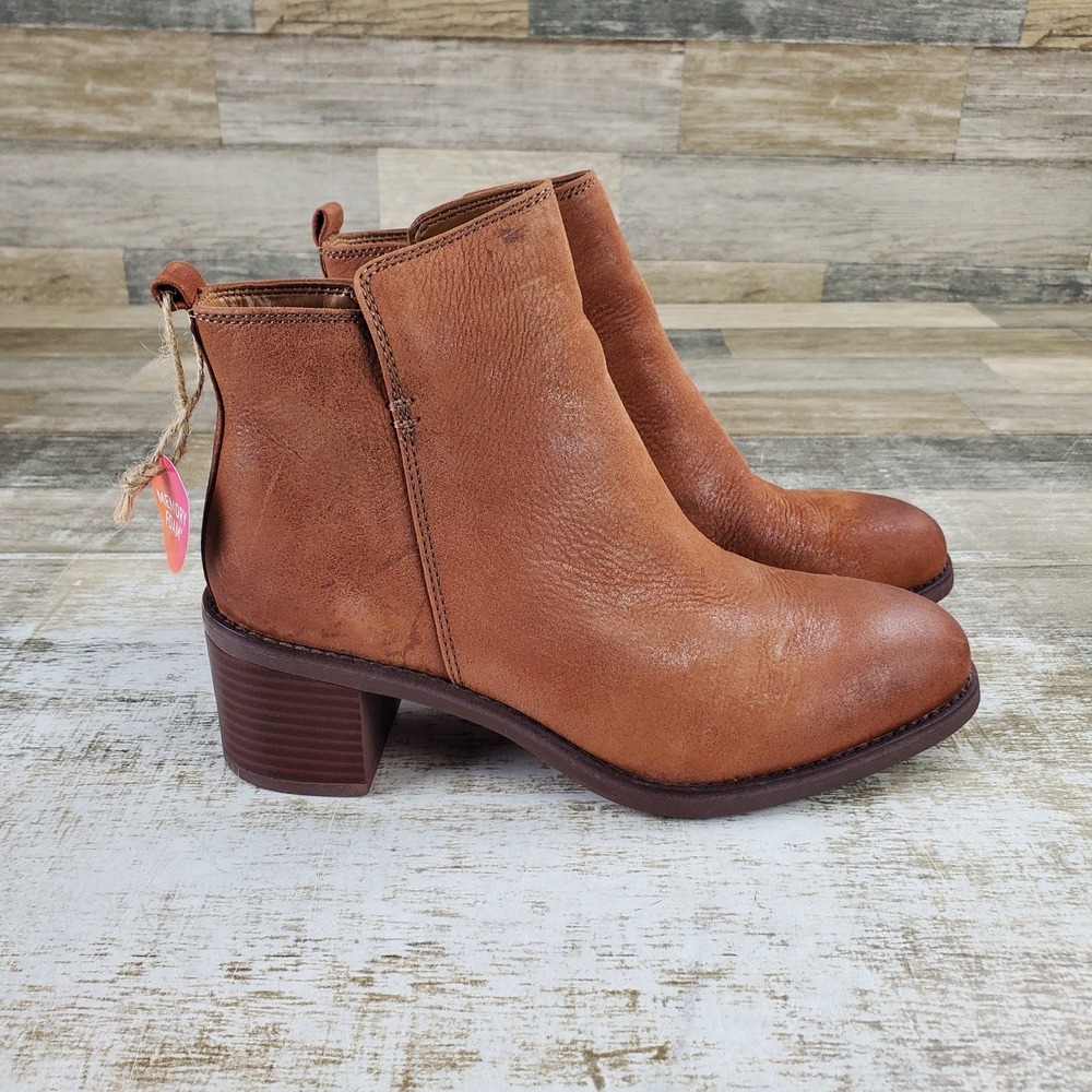 Comfortiva Heather Womens Booties Sz 7.5 W Brandy Leather Side Zipper Block Heel